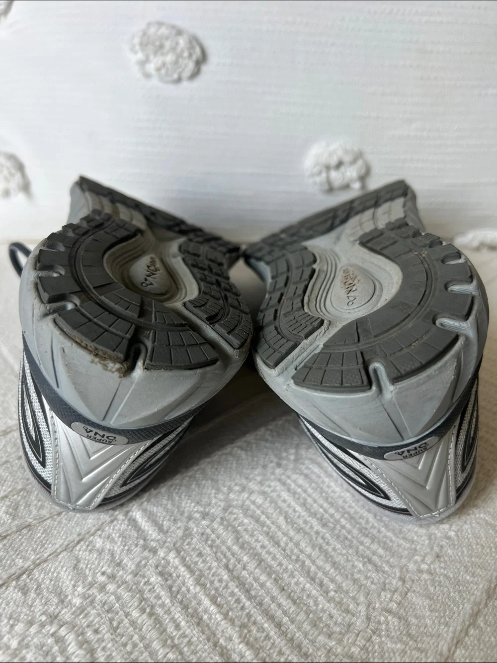 Brooks lightweight design